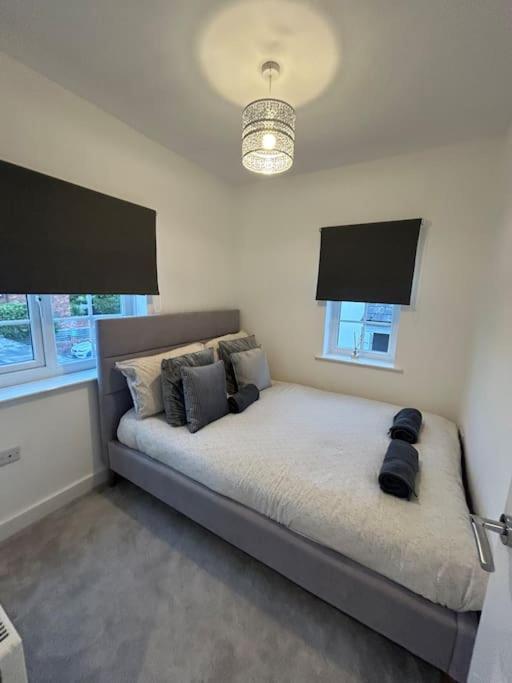 Luxury Countryside Stay - Waters Upton, Telford Extérieur photo