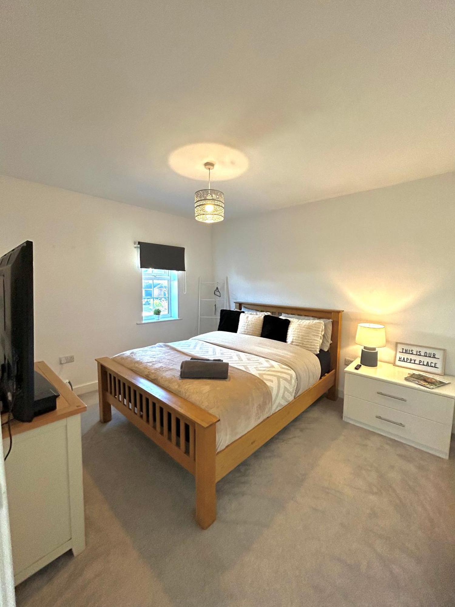 Luxury Countryside Stay - Waters Upton, Telford Extérieur photo